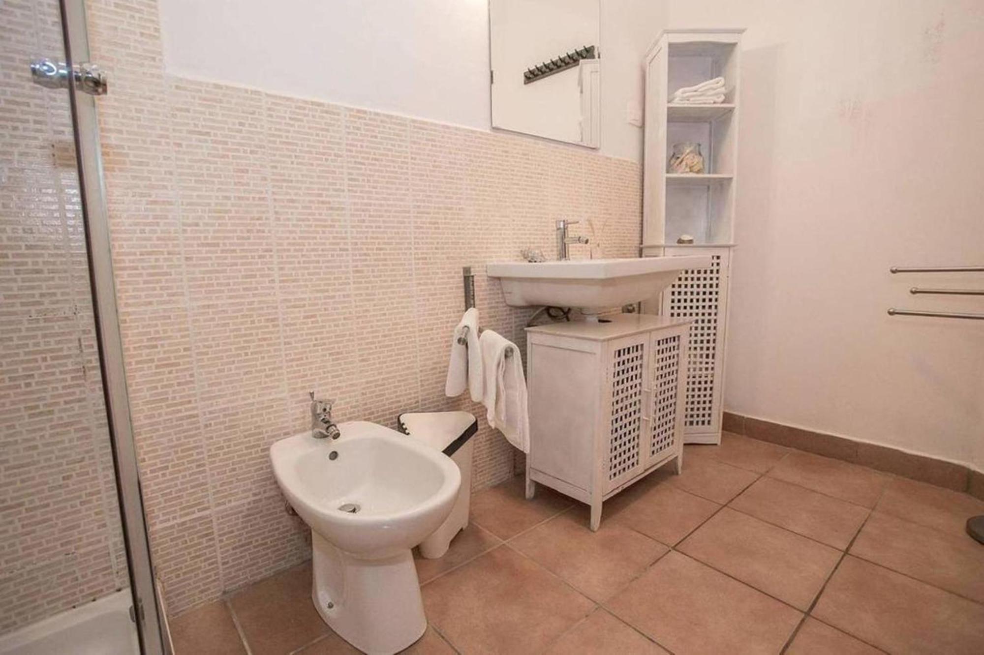 Holiday Home Deborah With Private Pool 拉宾 外观 照片