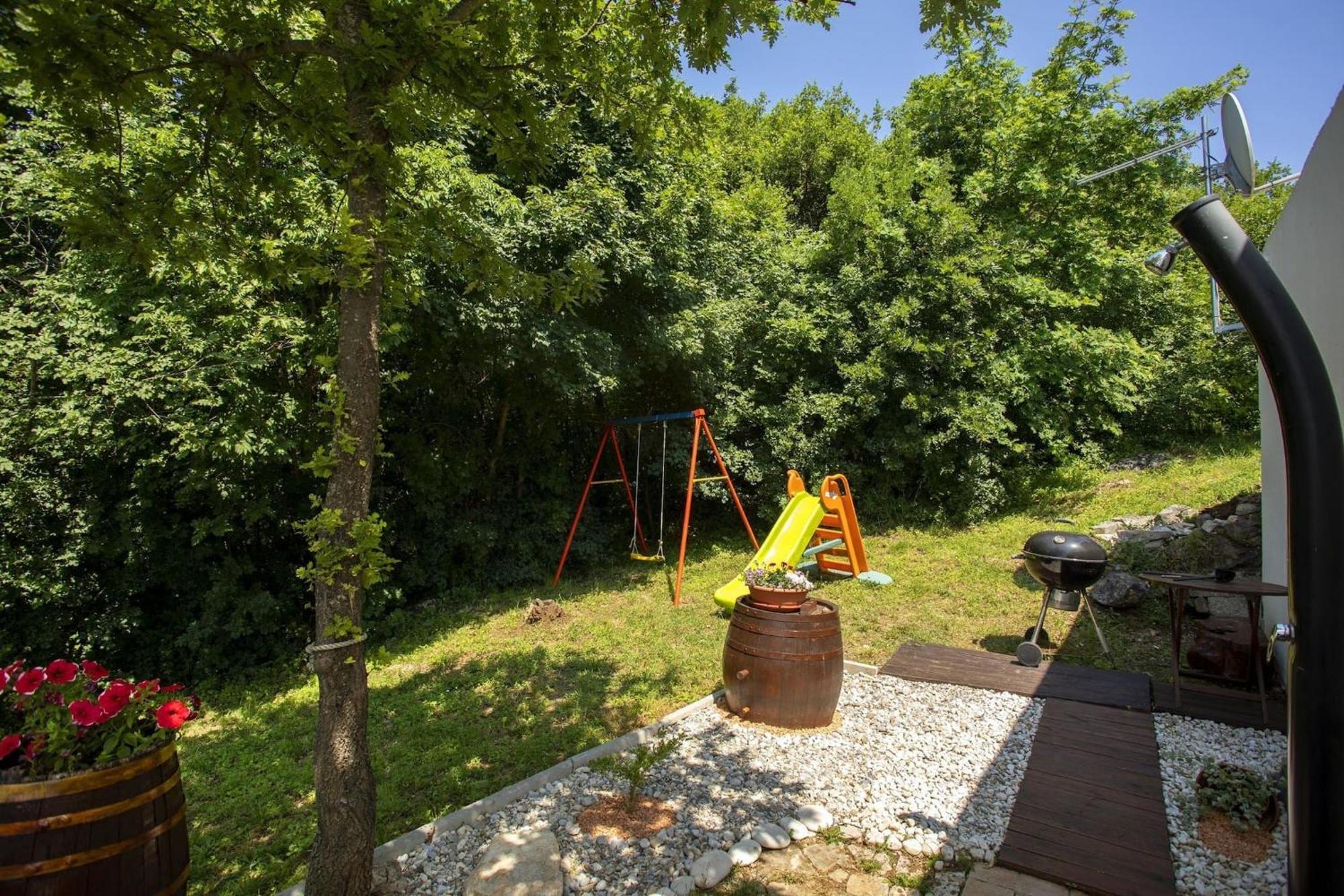 Holiday Home Deborah With Private Pool 拉宾 外观 照片